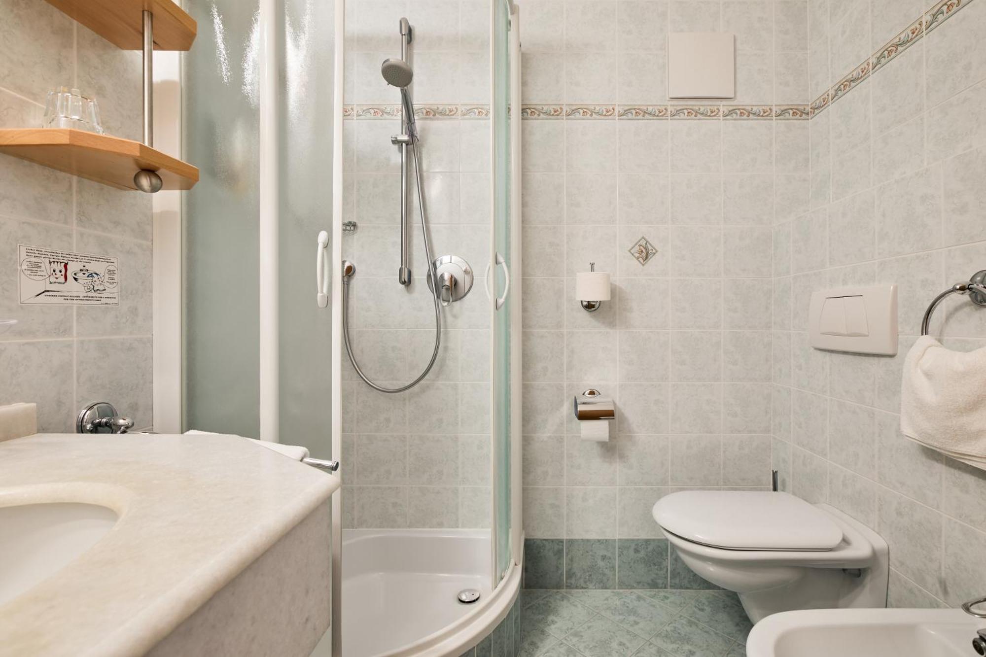 רצ'ינס Berghotel מראה חיצוני תמונה