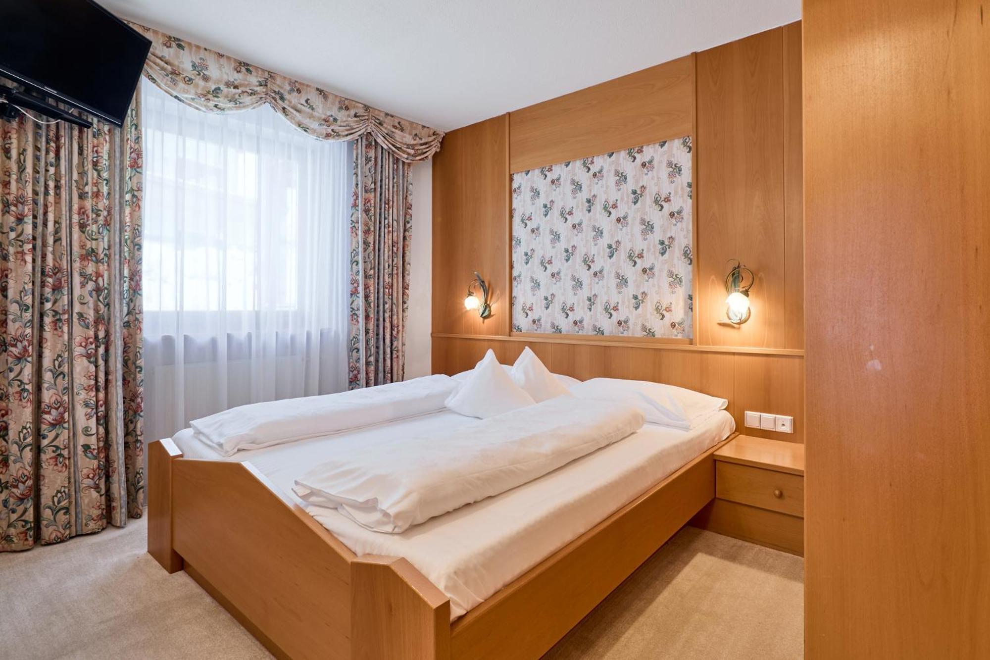 רצ'ינס Berghotel מראה חיצוני תמונה