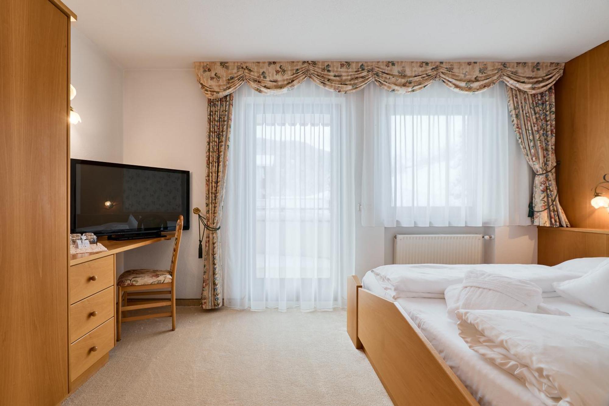 רצ'ינס Berghotel מראה חיצוני תמונה
