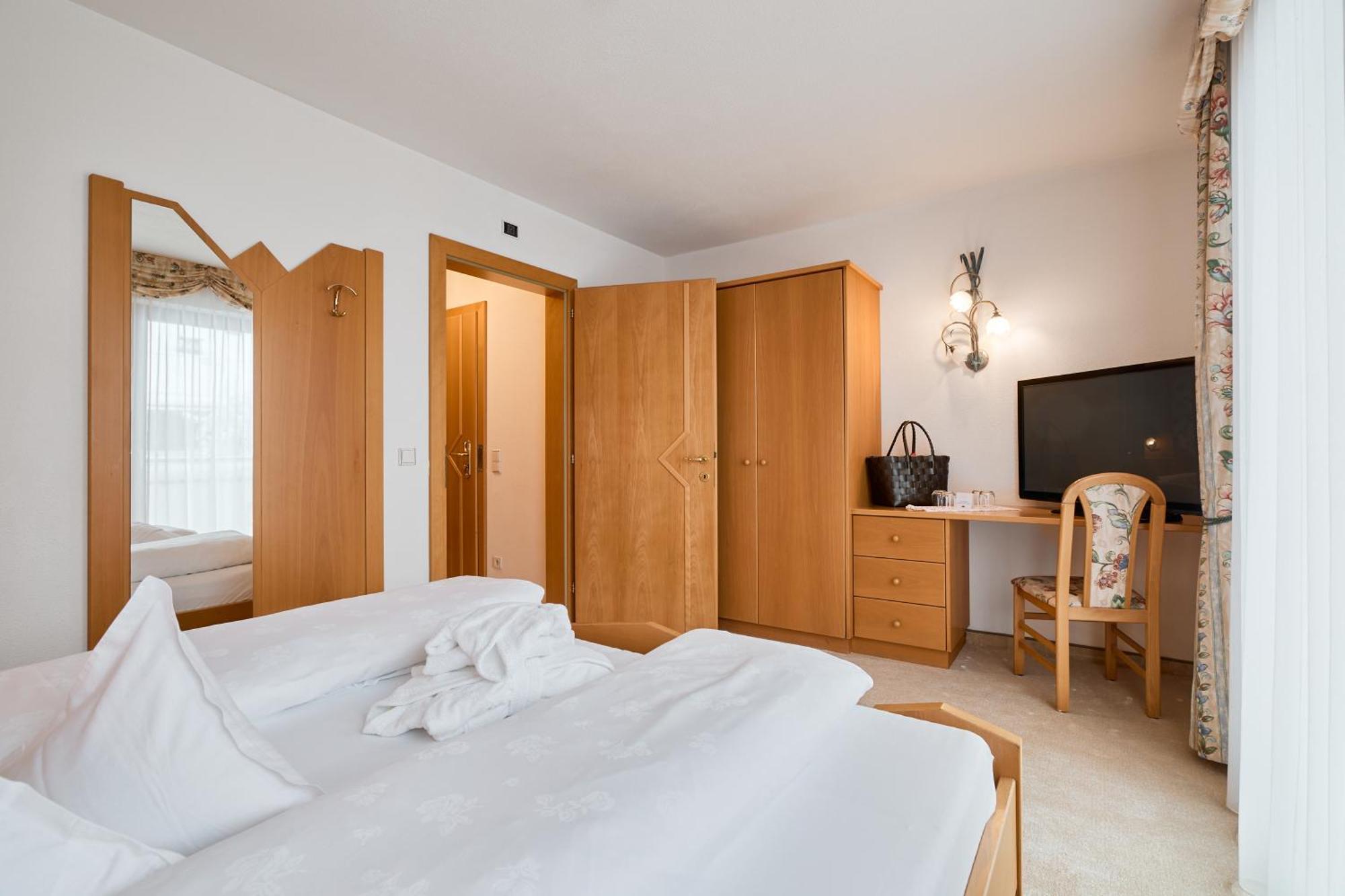 רצ'ינס Berghotel מראה חיצוני תמונה
